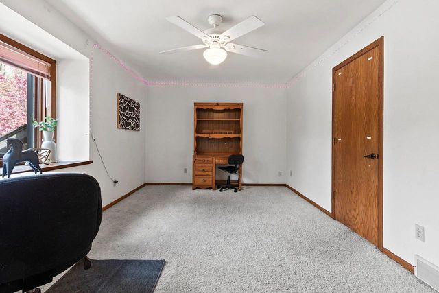 125 TRADERS POINT LANE, Green Bay, WI 54302