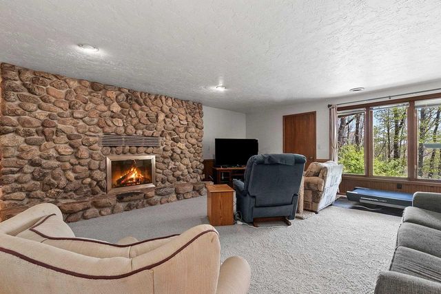 125 TRADERS POINT LANE, Green Bay, WI 54302