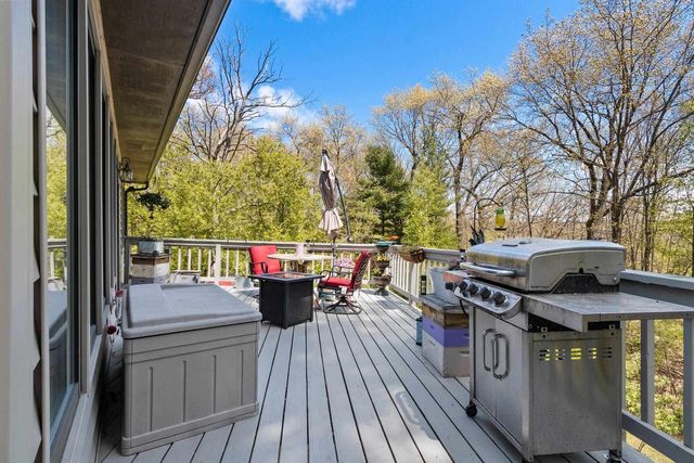 125 TRADERS POINT LANE, Green Bay, WI 54302
