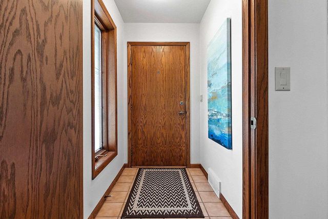 125 TRADERS POINT LANE, Green Bay, WI 54302