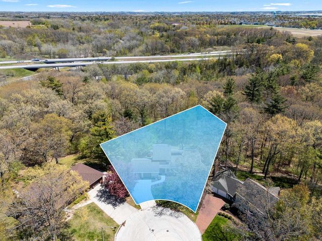 125 TRADERS POINT LANE, Green Bay, WI 54302
