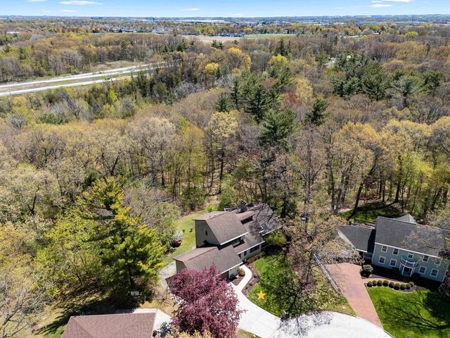 125 TRADERS POINT LANE, Green Bay, WI 54302