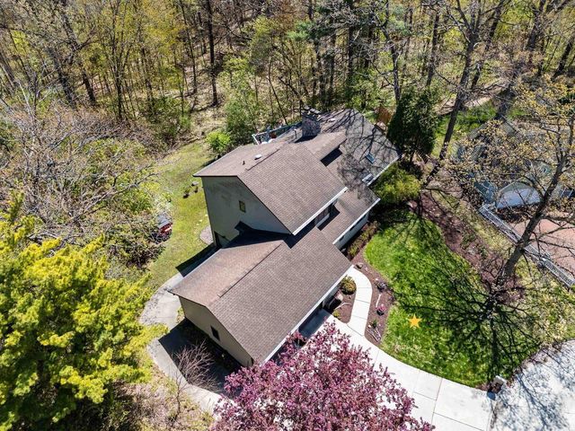 125 TRADERS POINT LANE, Green Bay, WI 54302