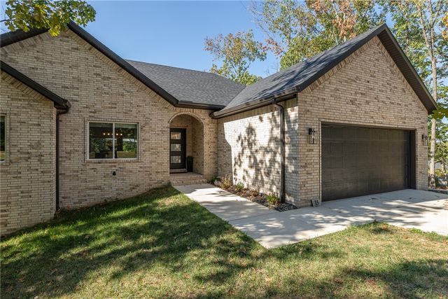 15 Cherhill Drive, Bella Vista, AR 72714