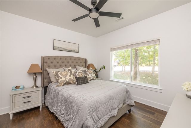 15 Cherhill Drive, Bella Vista, AR 72714