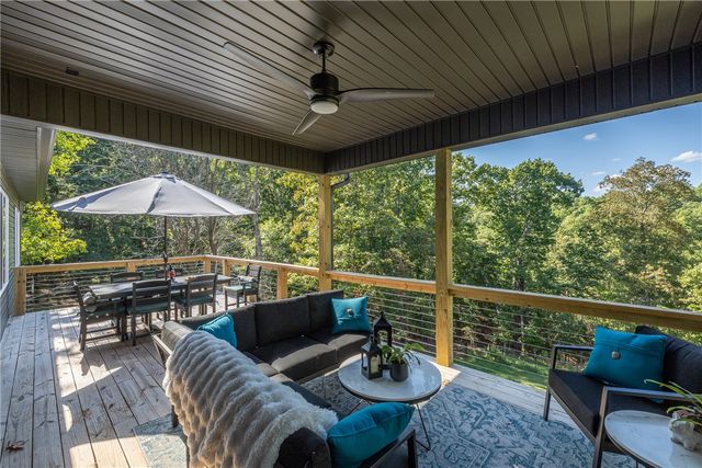 15 Cherhill Drive, Bella Vista, AR 72714