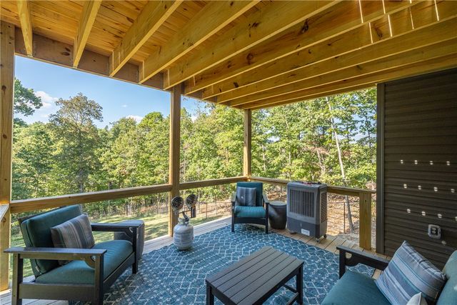 15 Cherhill Drive, Bella Vista, AR 72714