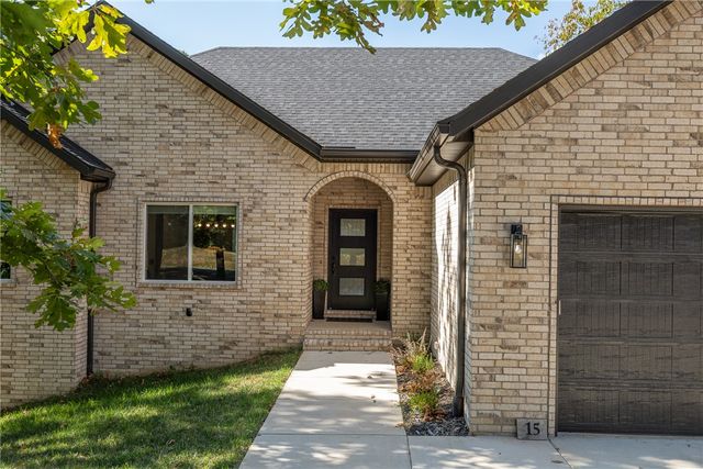 15 Cherhill Drive, Bella Vista, AR 72714