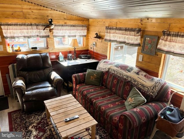 465 MILTONBERGER RD, Orrtanna, PA 17353