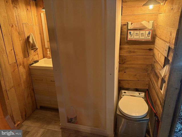 465 MILTONBERGER RD, Orrtanna, PA 17353