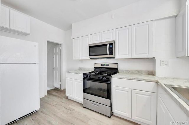 5042 Kings Highway, Brooklyn, NY 11234