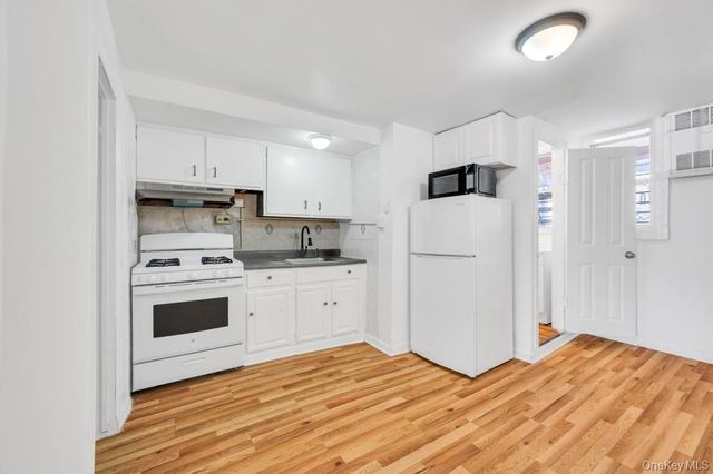 5042 Kings Highway, Brooklyn, NY 11234