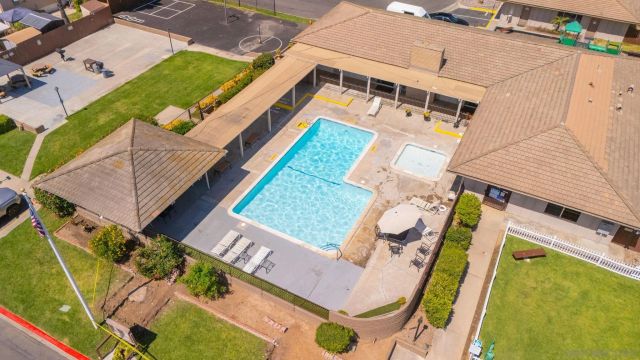 2550 E Valley Pkwy 77, Escondido, CA 92027