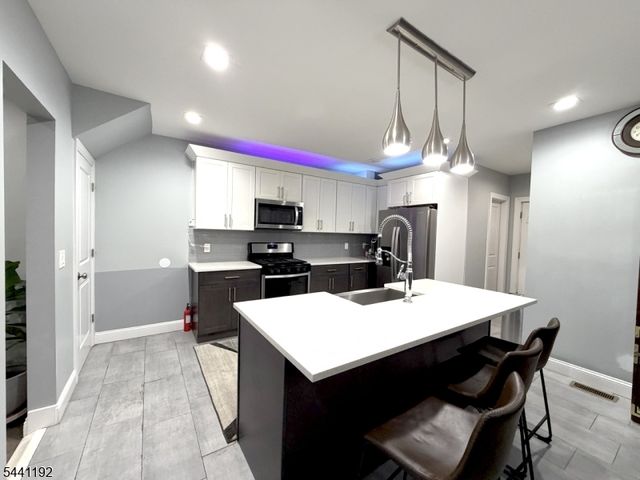 2076 Berwyn St, Union Twp., NJ 07083