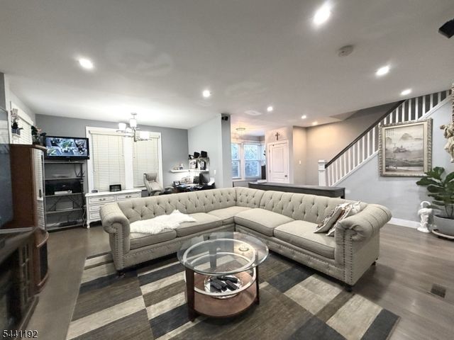 2076 Berwyn St, Union Twp., NJ 07083