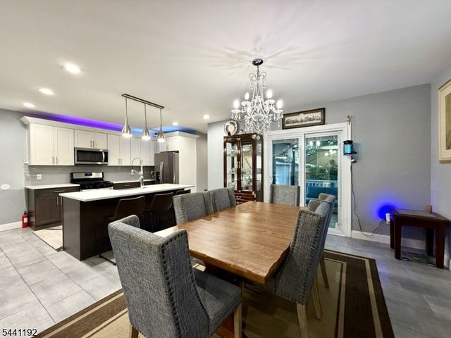 2076 Berwyn St, Union Twp., NJ 07083
