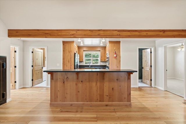 13630 Dry Creek Rd, Auburn, CA 95602