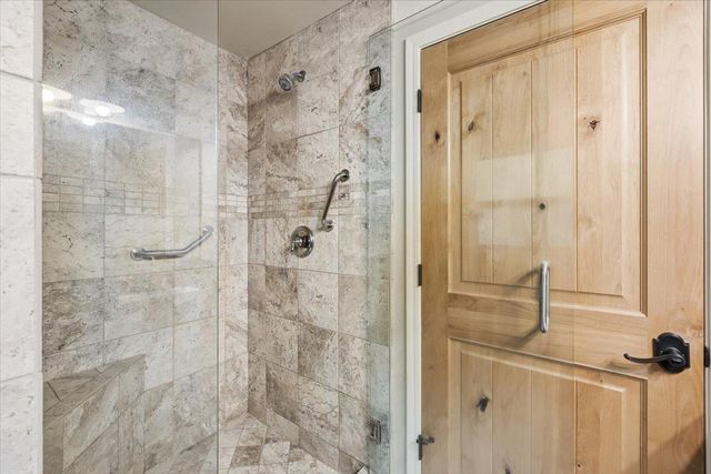 13630 Dry Creek Rd, Auburn, CA 95602