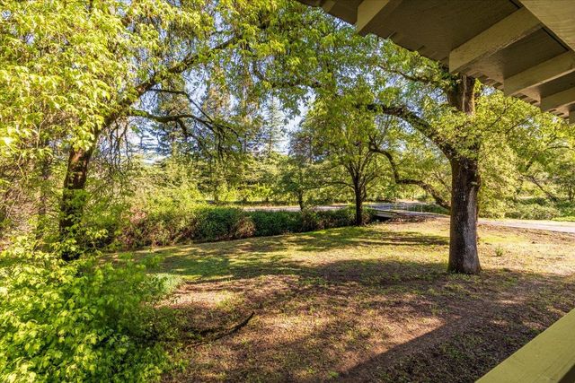 13630 Dry Creek Rd, Auburn, CA 95602