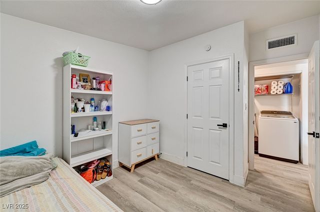 1424 Teton Street, Las Vegas, NV 89101