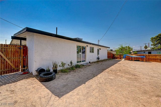 1424 Teton Street, Las Vegas, NV 89101