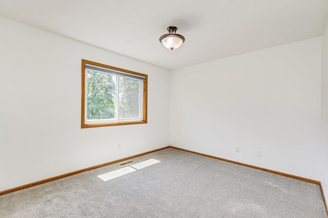 3167 Manitou Drive 7, White Bear Lake, MN 55110