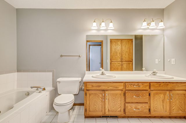 3167 Manitou Drive 7, White Bear Lake, MN 55110