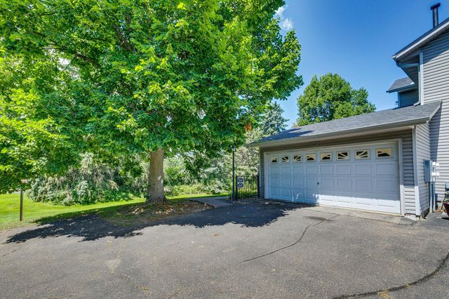 3167 Manitou Drive 7, White Bear Lake, MN 55110
