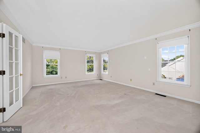 375 COUNTRY LN, Phoenixville, PA 19460