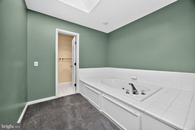 375 COUNTRY LN, Phoenixville, PA 19460
