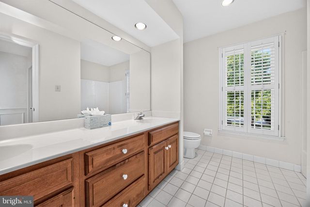 375 COUNTRY LN, Phoenixville, PA 19460