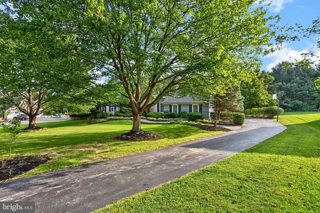 375 COUNTRY LN, Phoenixville, PA 19460