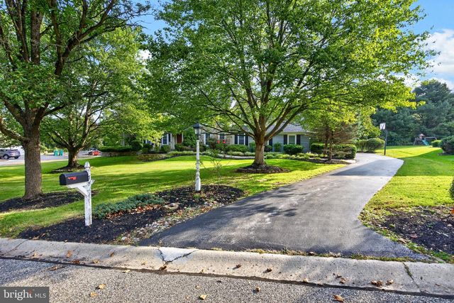 375 COUNTRY LN, Phoenixville, PA 19460