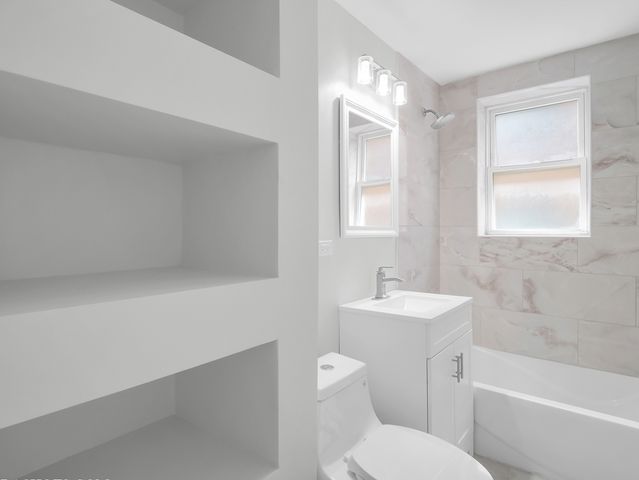 5132 S DREXEL Avenue 2D, Chicago, IL 60615