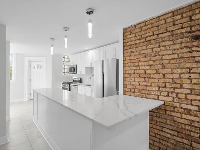 5132 S DREXEL Avenue 2D, Chicago, IL 60615