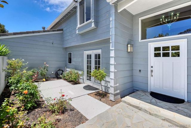 1948 Caminito El Canario, La Jolla, CA 92037