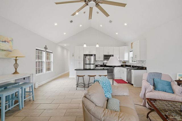 109 E Texar, Pensacola, FL 32503