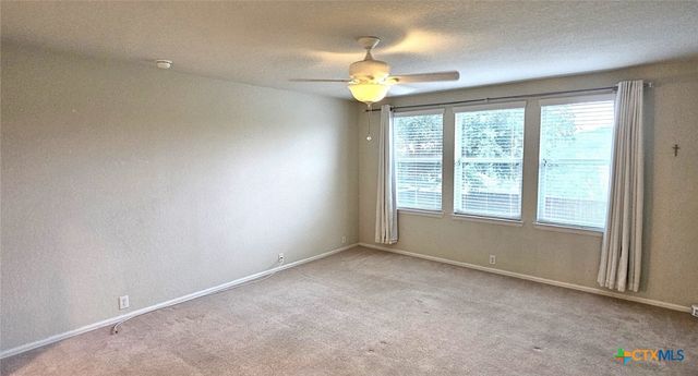 5509 Columbia Drive, Cibolo, TX 78108