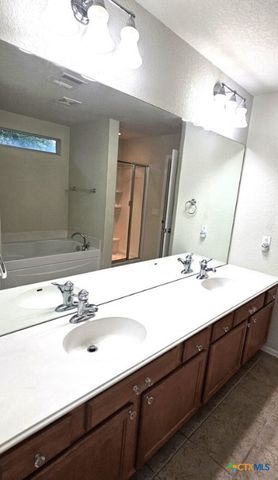 5509 Columbia Drive, Cibolo, TX 78108