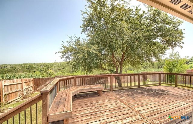 5509 Columbia Drive, Cibolo, TX 78108