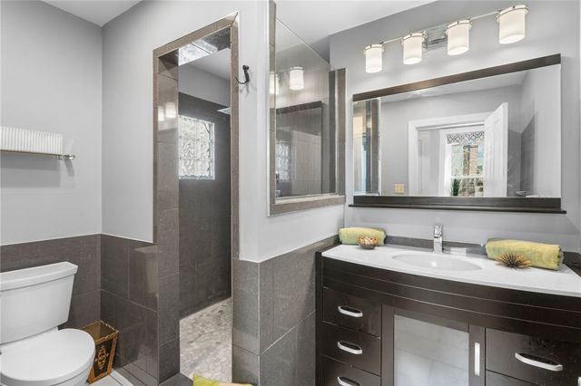 420 Catoma St, Fineview, PA 15212