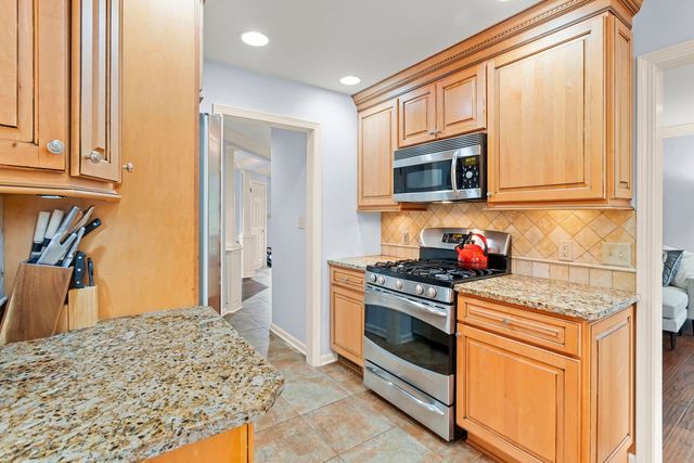 421 Forest Highlands Drive, Harmar, PA 15238