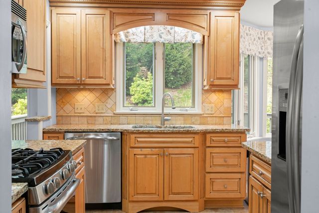 421 Forest Highlands Drive, Harmar, PA 15238