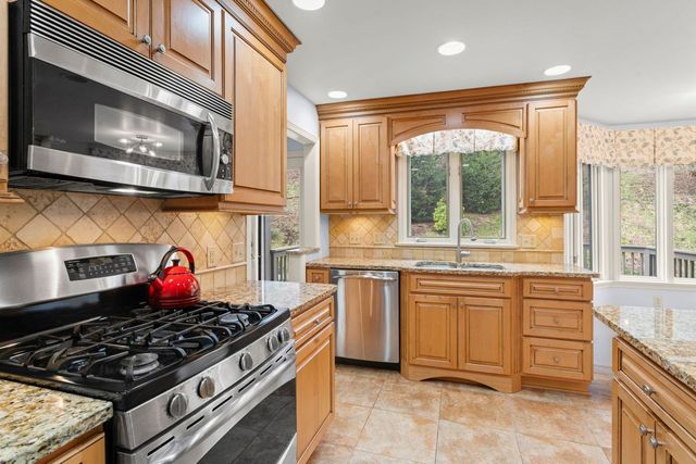 421 Forest Highlands Drive, Harmar, PA 15238