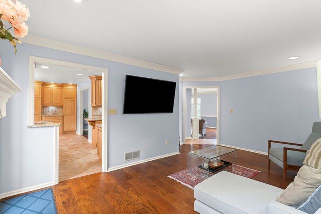 421 Forest Highlands Drive, Harmar, PA 15238