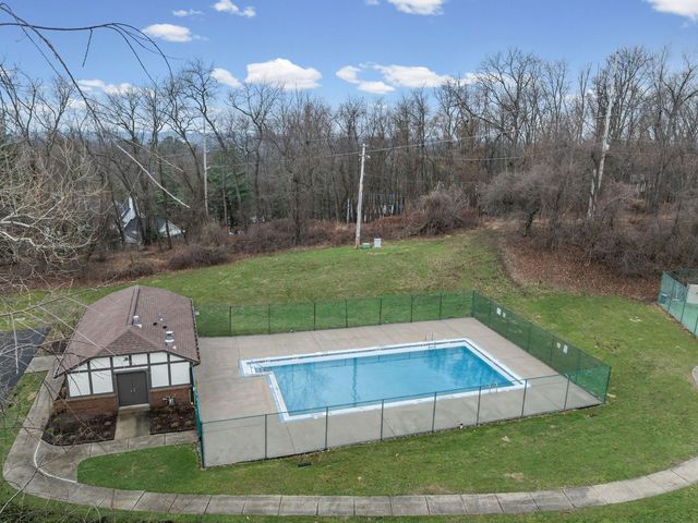 421 Forest Highlands Drive, Harmar, PA 15238