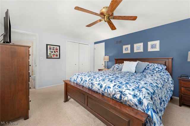 2808 W Asplin Drive, Rocky River, OH 44116