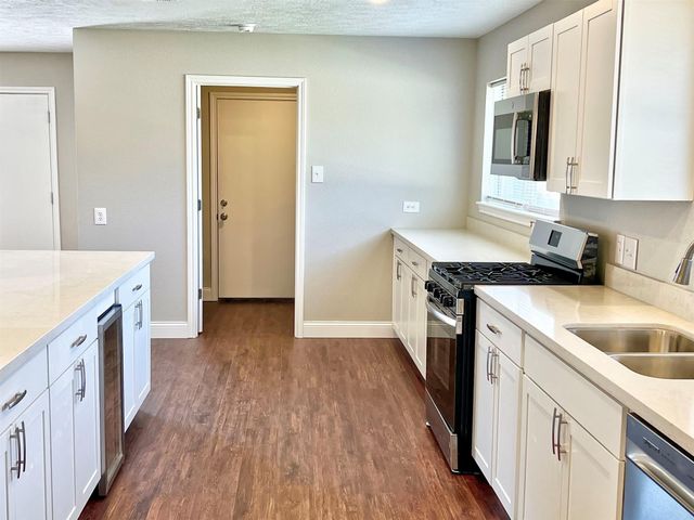 415 Sevenhampton Lane, Houston, TX 77015