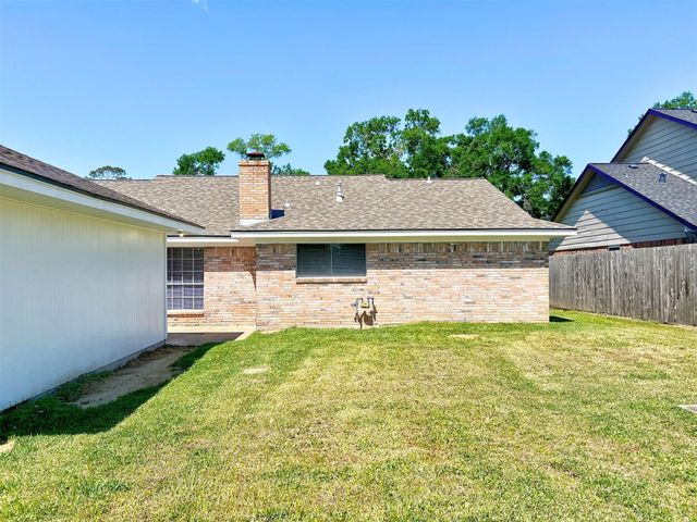 415 Sevenhampton Lane, Houston, TX 77015
