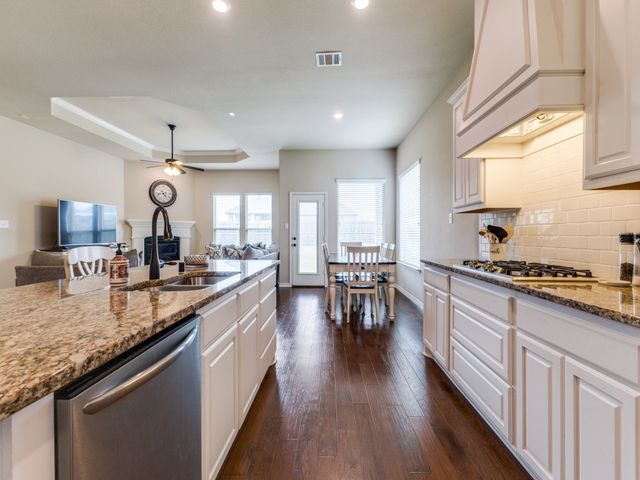 3026 Maverick Drive, Heath, TX 75126